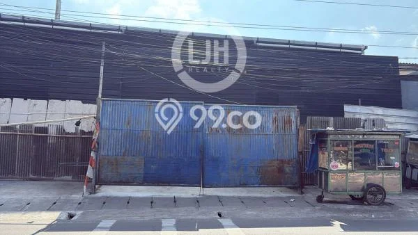 Disewakan Ruko komersial di Cakung luas bangunan 600m2 Disewakan Ruko komersial di Cakung luas bangunan 600m2