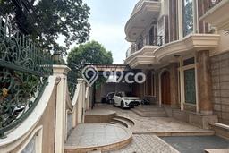 For Sale Rumah Mewah Exclusive di Cempaka Putih, Jakarta Pusat For Sale Rumah Mewah Exclusive di Cempaka Putih, Jakarta Pusat
