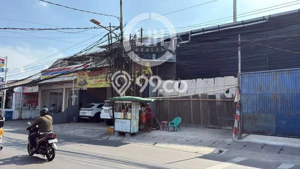 Disewakan Ruko komersial di Cakung luas bangunan 600m2 Disewakan Ruko komersial di Cakung luas bangunan 600m2