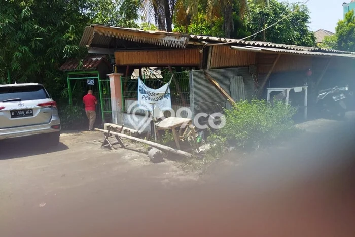 Unit Komersial Paling Strategis di Ciputat Timur Tangerang Selatan dengan LB 300m2 Unit Komersial Paling Strategis di Ciputat Timur Tangerang Selatan dengan LB 300m2