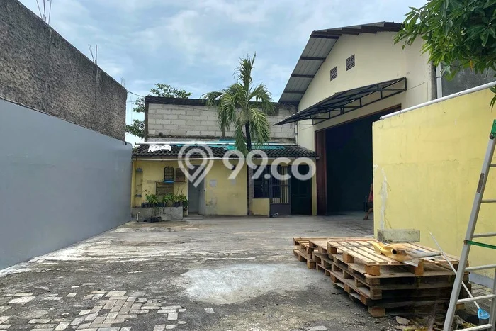 Gudang untuk disewa di Semarang Barat punya LT 400m2 & LB 350m2 harga sewa kompetitif Gudang untuk disewa di Semarang Barat punya LT 400m2 & LB 350m2 harga sewa kompetitif