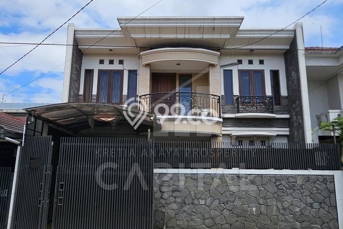 Dijual Rumah Modern 3 KT di Taman Holis Indah, Bandung Dijual Rumah Modern 3 KT di Taman Holis Indah, Bandung