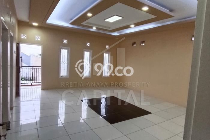 Rumah Luas Asri 4 KT Siap Pakai di Cihanjuang Bandung Rumah Luas Asri 4 KT Siap Pakai di Cihanjuang Bandung