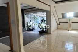 Komersial Disewa di Jakarta Selatan dengan LB 800m2 Area Komersial Ramai Komersial Disewa di Jakarta Selatan dengan LB 800m2 Area Komersial Ramai