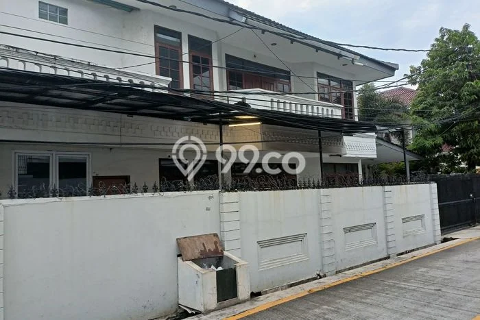 Rumah Sewa Jakarta Barat LT 166m2 LB 177m2 Kawasan Jelambar Rumah Sewa Jakarta Barat LT 166m2 LB 177m2 Kawasan Jelambar
