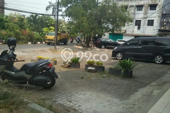 Ruko untuk Disewa di Pusat Jakarta Barat Luas Bangunan 270m2 Ruko untuk Disewa di Pusat Jakarta Barat Luas Bangunan 270m2