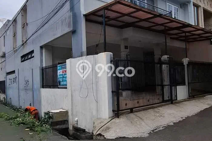 Sewa Rumah Murah di Tomang Jakarta Barat dengan 4 Kamar Tidur Sewa Rumah Murah di Tomang Jakarta Barat dengan 4 Kamar Tidur