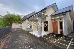 Jual Segera Rumah LT 262m2m² / LB 155m2m² di Lokasi Strategis Ngaglik, Sleman Jual Segera Rumah LT 262m2m² / LB 155m2m² di Lokasi Strategis Ngaglik, Sleman