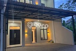 Rumah 4 KT 4 KM Fully Furnished di , Dekat Mal, Malang Rumah 4 KT 4 KM Fully Furnished di , Dekat Mal, Malang