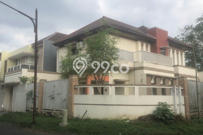 Rumah 3 Kamar Dekat Pusat Perbelanjaan di , Malang Rumah 3 Kamar Dekat Pusat Perbelanjaan di , Malang