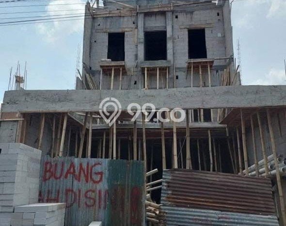 Bisa KPR! Rumah Asri area Jatimulyo, LT 152m2m² LB 390m2m² Bisa KPR! Rumah Asri area Jatimulyo, LT 152m2m² LB 390m2m²