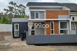 Rumah Minimalis Dijual di Junrejo 2 Kamar dengan LT 85m2 Rumah Minimalis Dijual di Junrejo 2 Kamar dengan LT 85m2
