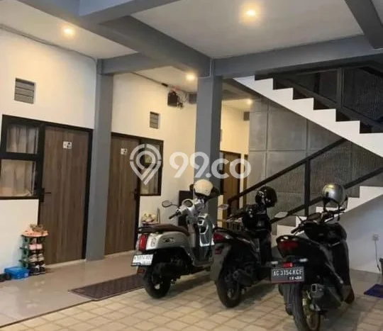 Rumah Luas Asri 14 KT Siap Pakai di Tlogomas Malang Rumah Luas Asri 14 KT Siap Pakai di Tlogomas Malang