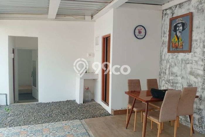 Rumah Minimalis 2 KT LT 200m2 di Cemorokandang Rumah Minimalis 2 KT LT 200m2 di Cemorokandang