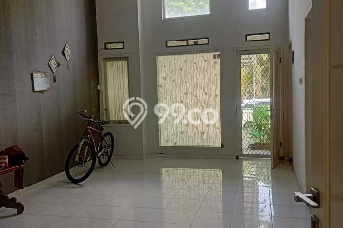 KESEMPATAN TERBAIK! Rumah Nyaman area , Luas 135m2m² LB 135m2m² KESEMPATAN TERBAIK! Rumah Nyaman area , Luas 135m2m² LB 135m2m²