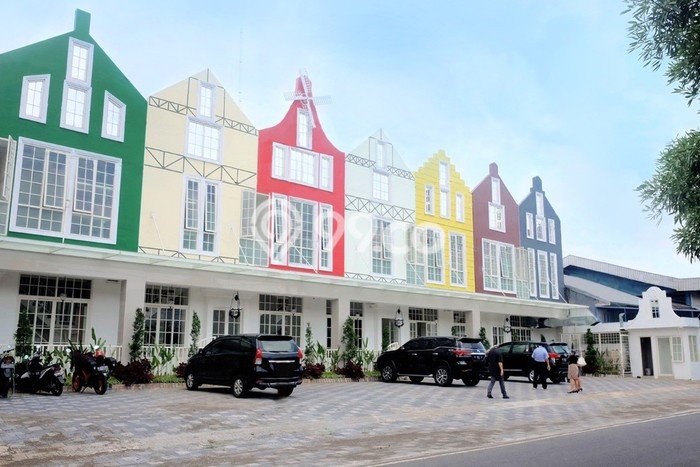 For Sale! Luxury House LT 333m2 Desain Elegan di Purwantoro For Sale! Luxury House LT 333m2 Desain Elegan di Purwantoro