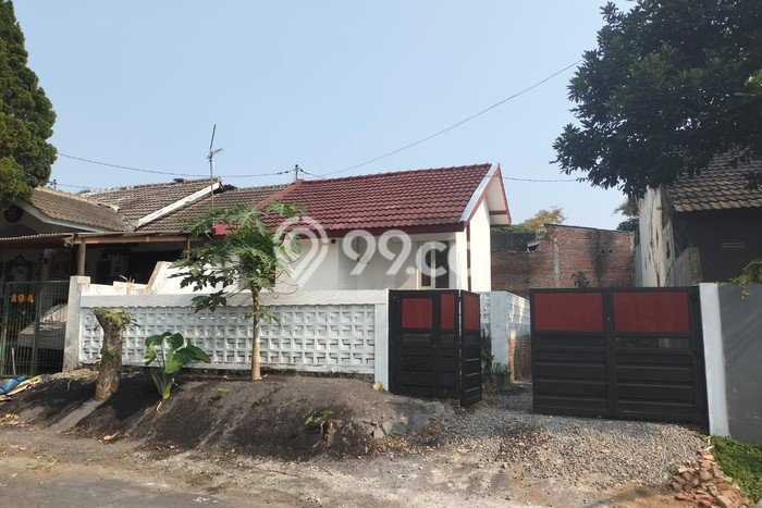 Rumah Minimalis 2 KT LT 200m2 di Cemorokandang Rumah Minimalis 2 KT LT 200m2 di Cemorokandang