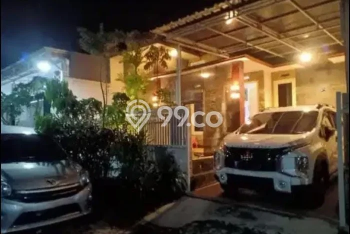 Rumah LT 128m2m² / LB 128m2m² Lokasi Strategis di , Malang Rumah LT 128m2m² / LB 128m2m² Lokasi Strategis di , Malang