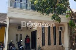 Rumah Strategis Modern Lb 130m2 di Pedurungan, Semarang Rumah Strategis Modern Lb 130m2 di Pedurungan, Semarang