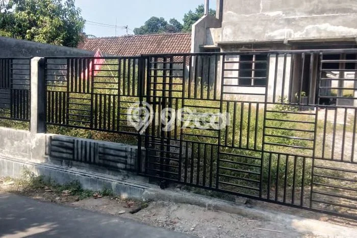 Siap Huni Hunian Elit 5 Kamar di Tingkir Dekat ke Mana Saja Siap Huni Hunian Elit 5 Kamar di Tingkir Dekat ke Mana Saja