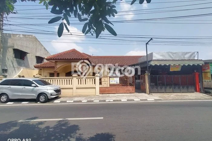 Unit Komersial Dijual di Tembalang Semarang 198m2 Unit Komersial Dijual di Tembalang Semarang 198m2