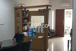 Rumah Siap Huni di Taman Surya 5,uk.6x18m,semi Furnish,harga 3 M Nego Rumah Siap Huni di Taman Surya 5,uk.6x18m,semi Furnish,harga 3 M Nego