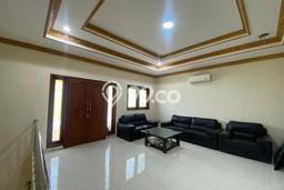 Rumah Area Strategis di Muara Karang, Jakarta Utara, Luas 200m² LB 220m² Rumah Area Strategis di Muara Karang, Jakarta Utara, Luas 200m² LB 220m²