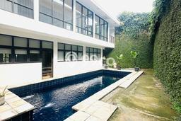 Dijual Rumah Luas Megah Dengan View Cantik di Permata Hijau, Jakarta Selatan Dijual Rumah Luas Megah Dengan View Cantik di Permata Hijau, Jakarta Selatan