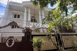 Dijual Rumah Luas Elegan Dengan View Cantik di Sunter, Jakarta Utara Dijual Rumah Luas Elegan Dengan View Cantik di Sunter, Jakarta Utara
