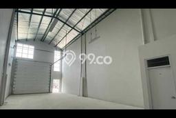 For Rent Gudang di Green Lake City, Luas 120m², Lokasi Strategis, Ready Untuk Dipakai For Rent Gudang di Green Lake City, Luas 120m², Lokasi Strategis, Ready Untuk Dipakai