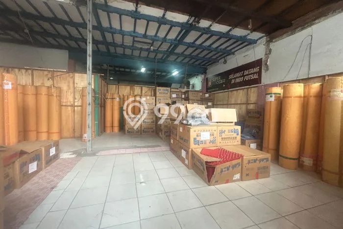 Gudang paling strategis disewakan di Tanah Abang Jakarta Pusat Gudang paling strategis disewakan di Tanah Abang Jakarta Pusat