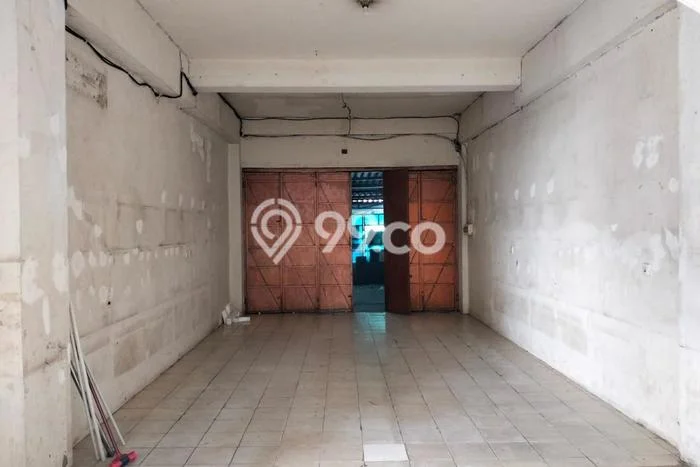 KEUNTUNGAN BERLIPAT! Ruko Kawasan Pangeran Jayakarta, Luas 230m², Posisi Mainroad KEUNTUNGAN BERLIPAT! Ruko Kawasan Pangeran Jayakarta, Luas 230m², Posisi Mainroad