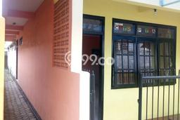Peluang Investasi! Kost Dijual di Jatinangor, Sumedang, 15 KT, 12 KM, Luas 235m2 Peluang Investasi! Kost Dijual di Jatinangor, Sumedang, 15 KT, 12 KM, Luas 235m2