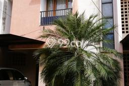 Jual Rumah Strategis Bagus Punya 4 KT di Ciputat Tangerang Selatan SHM Jual Rumah Strategis Bagus Punya 4 KT di Ciputat Tangerang Selatan SHM