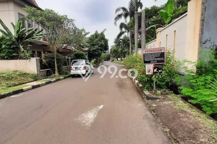 Lahan Strategis di Pesanggrahan Dijual dengan Luas 297m2 Lahan Strategis di Pesanggrahan Dijual dengan Luas 297m2