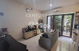 For Sale Rumah 2 Kamar Lokasi Ideal Bagus dan Strategis di Sawangan For Sale Rumah 2 Kamar Lokasi Ideal Bagus dan Strategis di Sawangan