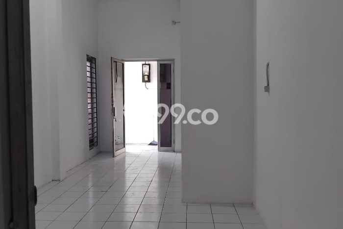 Gudang Kawasan Pantai Indah Kapuk, Luas 1380m², Jalan Utama, Ready Operasi Gudang Kawasan Pantai Indah Kapuk, Luas 1380m², Jalan Utama, Ready Operasi