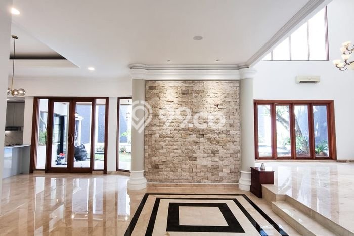 Disewakan Rumah Strategis di Pondok Indah LT 475m2 / LB 500m2 Kondisi Bagus Disewakan Rumah Strategis di Pondok Indah LT 475m2 / LB 500m2 Kondisi Bagus