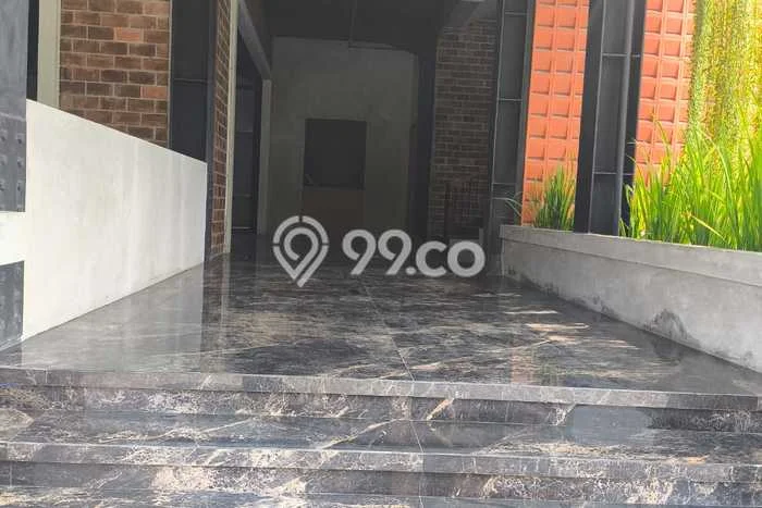 Disewakan Kantor di Kawasan Ramai Pejaten Luas 2100m2 Disewakan Kantor di Kawasan Ramai Pejaten Luas 2100m2