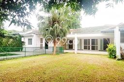 Rumah di Pejaten, Dekat Tol, 5 KM, Luas 972m2m² Bangunan 370m2m² Rumah di Pejaten, Dekat Tol, 5 KM, Luas 972m2m² Bangunan 370m2m²