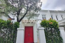 Rumah di Kemang, 3 KM, Area Nyaman Rumah di Kemang, 3 KM, Area Nyaman