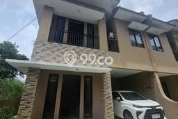 PRIME LOCATION! Rumah area Pejaten, 3 KT, Area Strategis, LT 100m² Bangunan 185m² PRIME LOCATION! Rumah area Pejaten, 3 KT, Area Strategis, LT 100m² Bangunan 185m²
