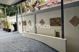 HOT DEAL! Rumah area Senayan, 4 KT, Lingkungan Strategis, Luas 600m² Bangunan 1000m² HOT DEAL! Rumah area Senayan, 4 KT, Lingkungan Strategis, Luas 600m² Bangunan 1000m²
