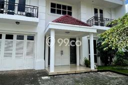 PREMIUM LIVING! Rumah kawasan Kemang, 4 KT, Area Berkembang, LT 450m² LB 420m² PREMIUM LIVING! Rumah kawasan Kemang, 4 KT, Area Berkembang, LT 450m² LB 420m²
