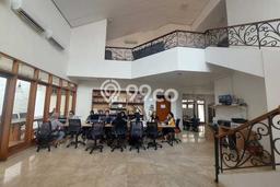 Rumah LT 650m² di Kebayoran Baru, Jakarta Selatan - Lokasi Strategis Rumah LT 650m² di Kebayoran Baru, Jakarta Selatan - Lokasi Strategis