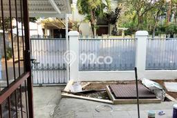 Disewakan Rumah Harga Terjangkau di Pondok Indah Jakarta Selatan dengan 3 Kamar Tidur Disewakan Rumah Harga Terjangkau di Pondok Indah Jakarta Selatan dengan 3 Kamar Tidur