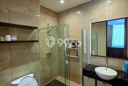 Apartemen Strategis di Gatot Subroto, 3 KT, Luas 213m², Pemandangan Bagus Apartemen Strategis di Gatot Subroto, 3 KT, Luas 213m², Pemandangan Bagus