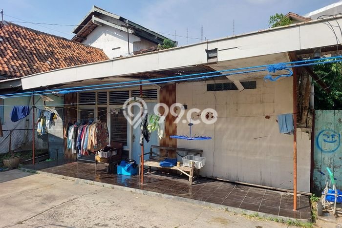 Lahan Strategis di Semarang Tengah Dijual dengan Luas 239m2 Lahan Strategis di Semarang Tengah Dijual dengan Luas 239m2