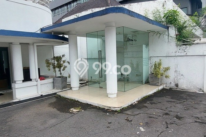 Hunian Strategis Disewakan 5 Kamar di Semarang Tengah Bisa Nego Hunian Strategis Disewakan 5 Kamar di Semarang Tengah Bisa Nego