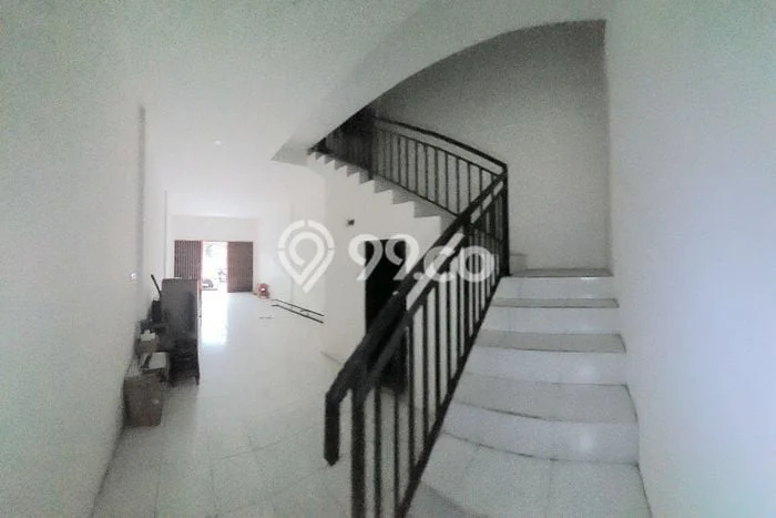 LOKASI PREMIUM! Ruko di , Luas 96m2m², Jalan Utama LOKASI PREMIUM! Ruko di , Luas 96m2m², Jalan Utama